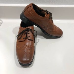 Deer Stags Ace Wing-Tip Comfort Oxford Size 5M
